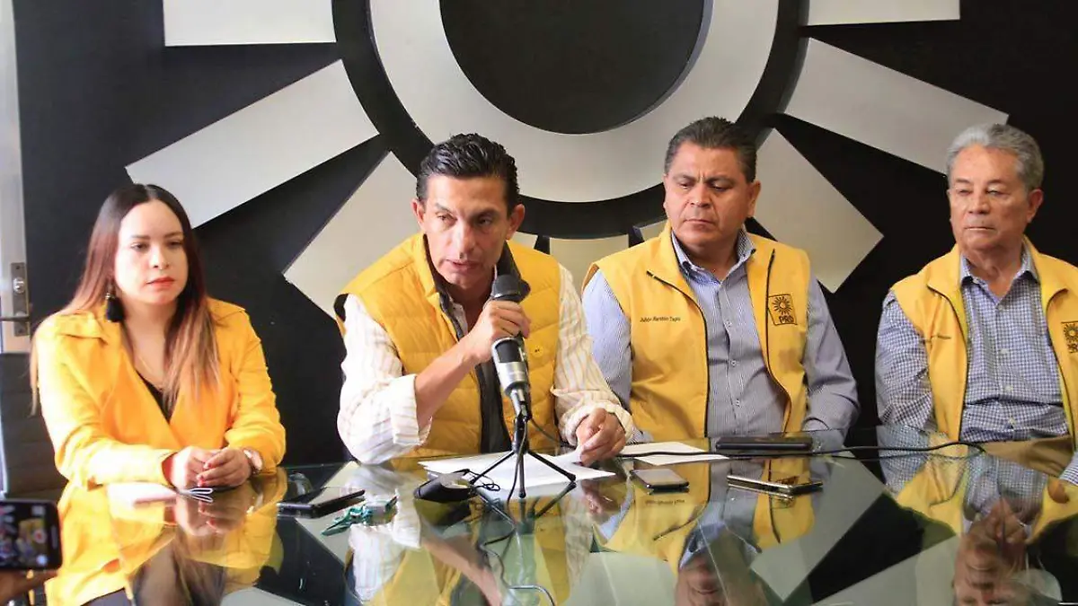 El dirigente estatal del Partido de la Revolución Democrática (PRD) respaldó la propuesta de sumar a Movimiento Ciudadano (MC) a la alianza 'Va por Puebla'